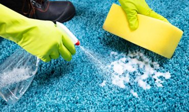 17 astuces de nettoyage de tapis qui peuvent sauver votre tapis